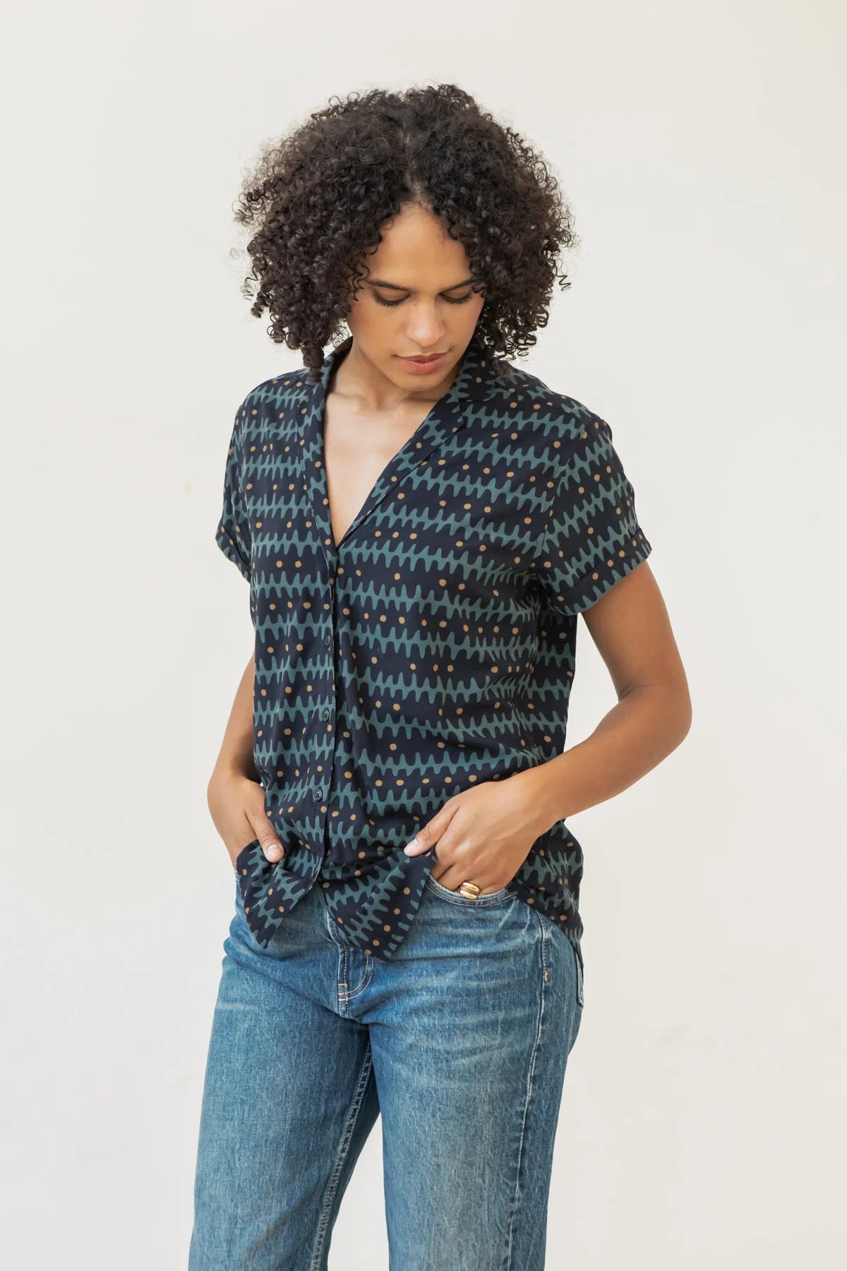 Innes Shirt in Fishbone | Bridge & Burn
