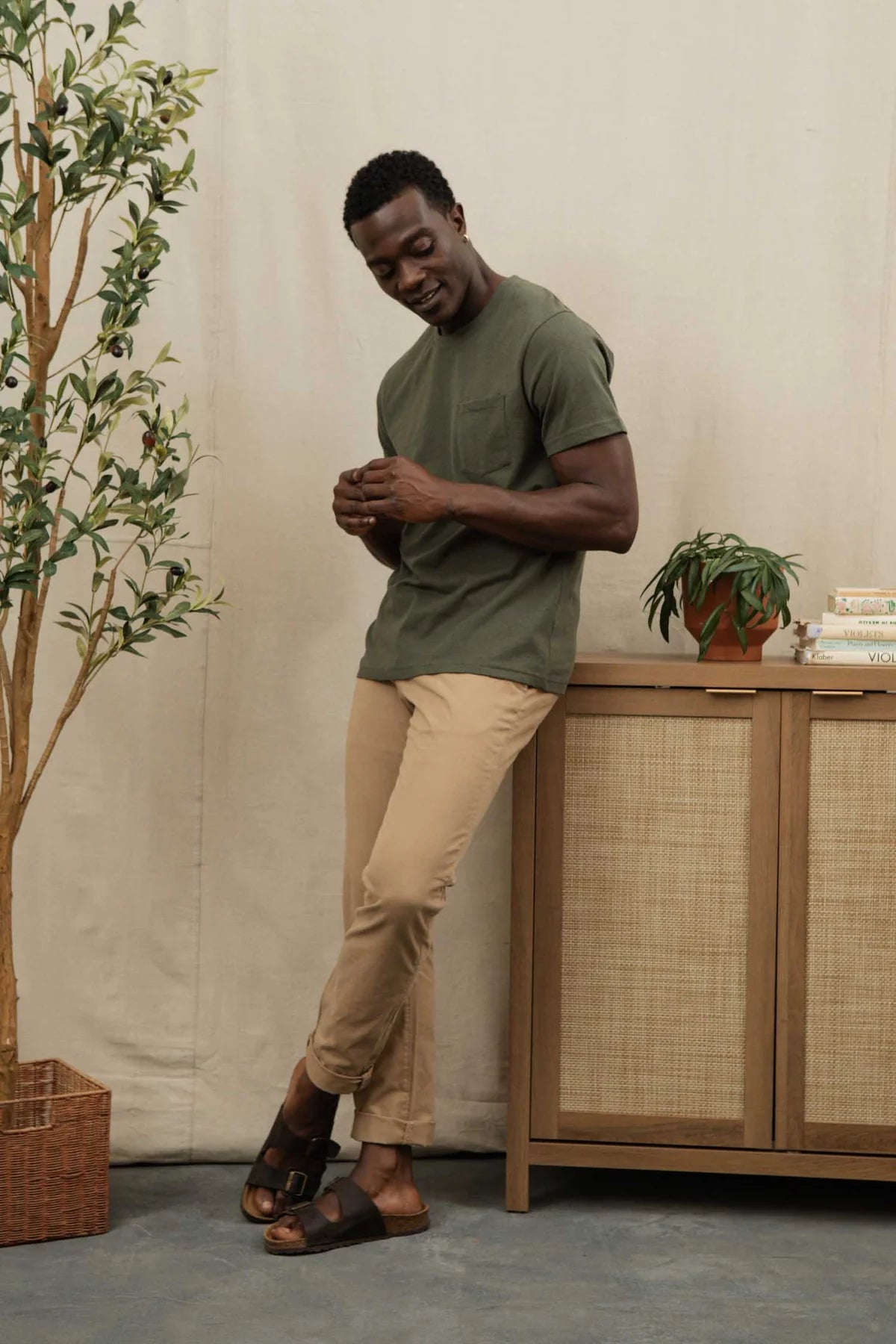 Recycled Pocket Tee in Olive | Bridge & Burn