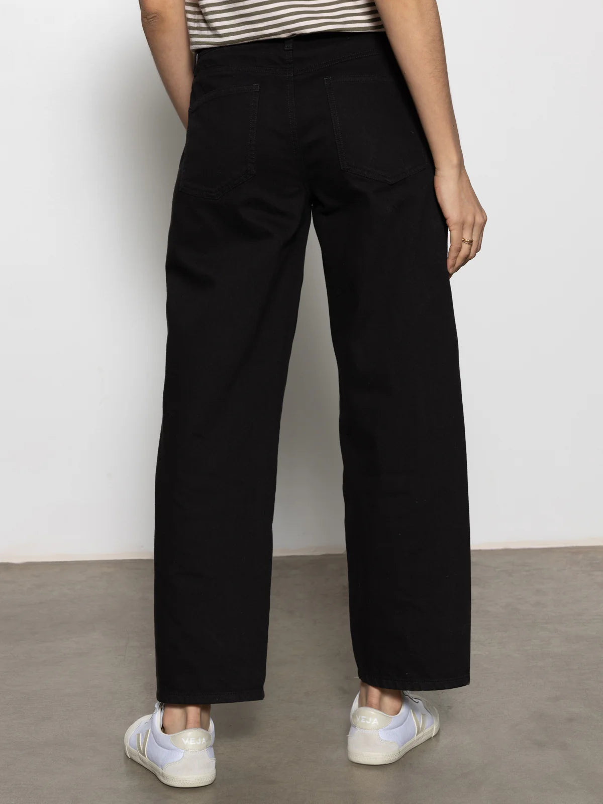 Column Ankle Jean in Black | Sanctuary