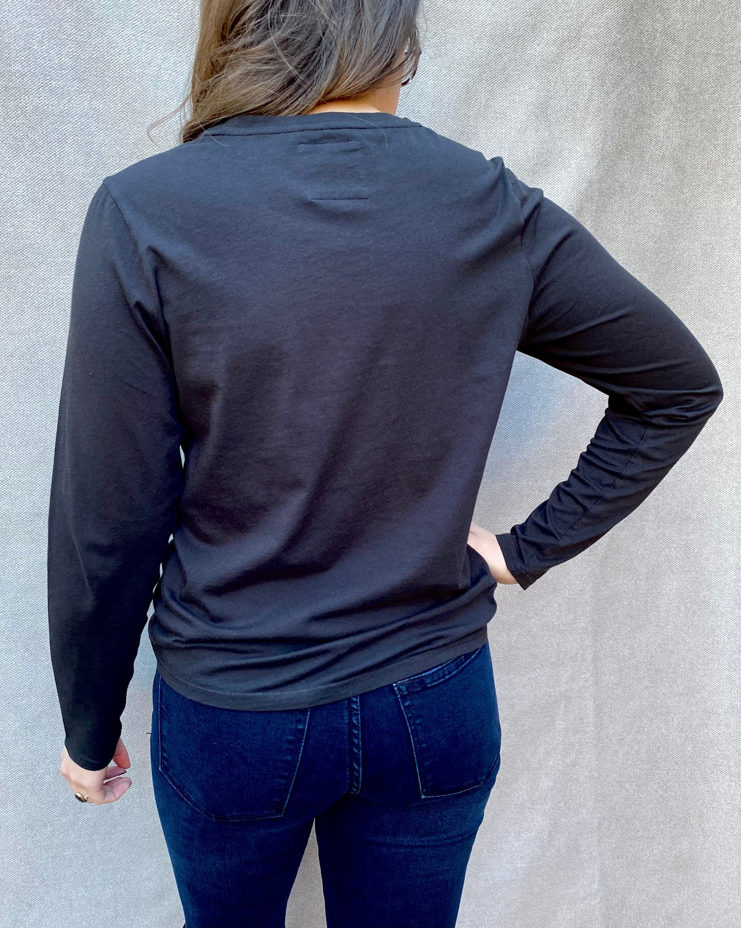 Kathy Long Sleeve Tee in Black