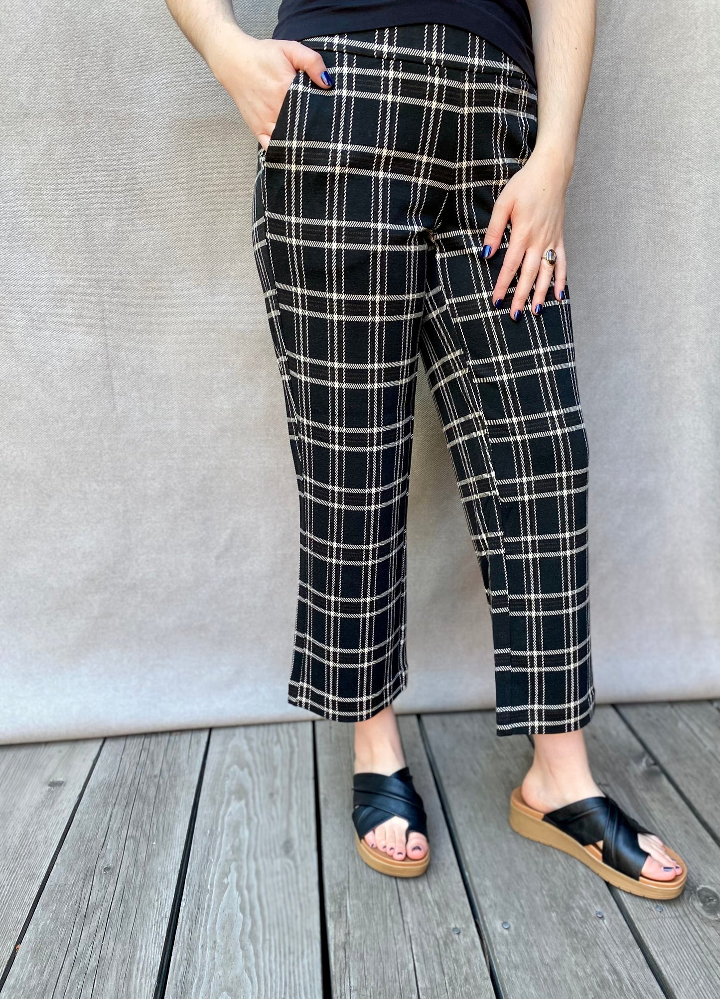 Mabel Crop Straight in Oatmeal Windowpane