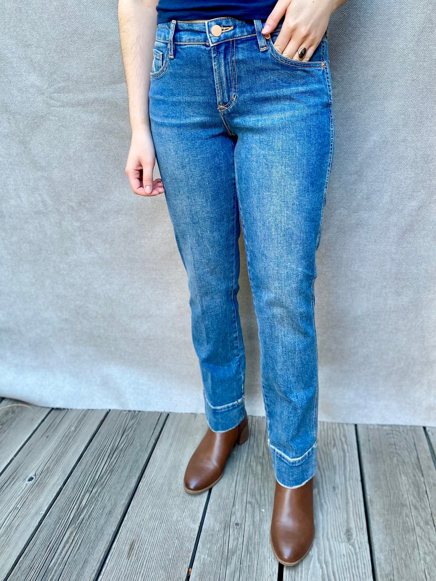 Playback Mid Rise Slim Straight Jean in Skyler