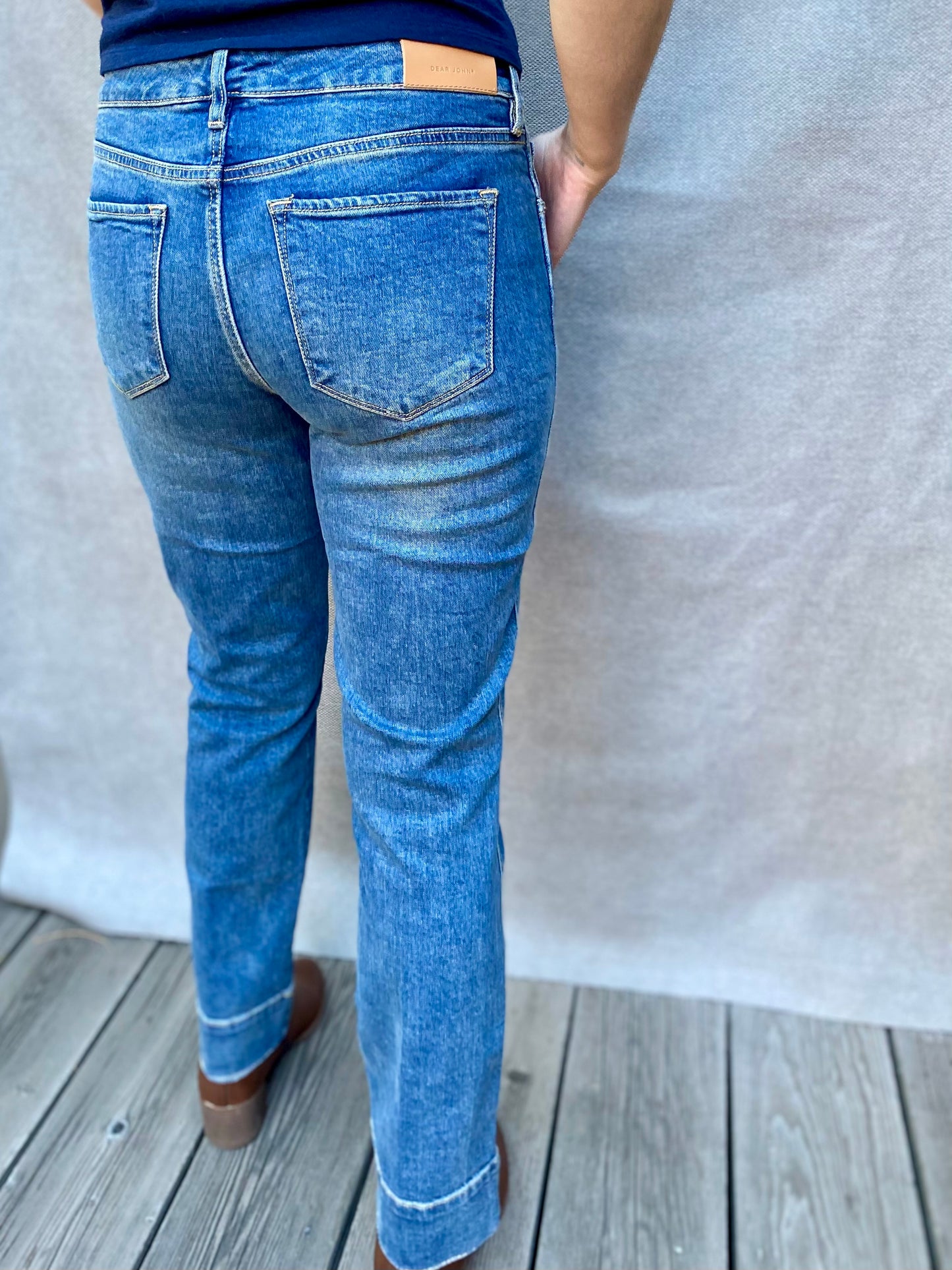 Playback Mid Rise Slim Straight Jean in Skyler