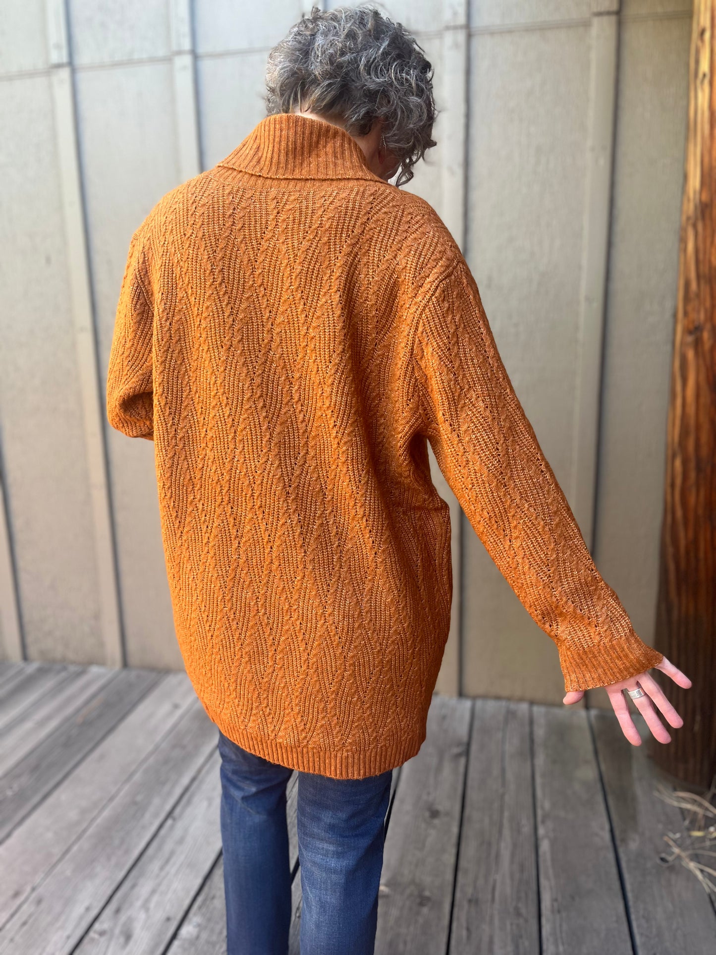 Artesan Cardi in Rust