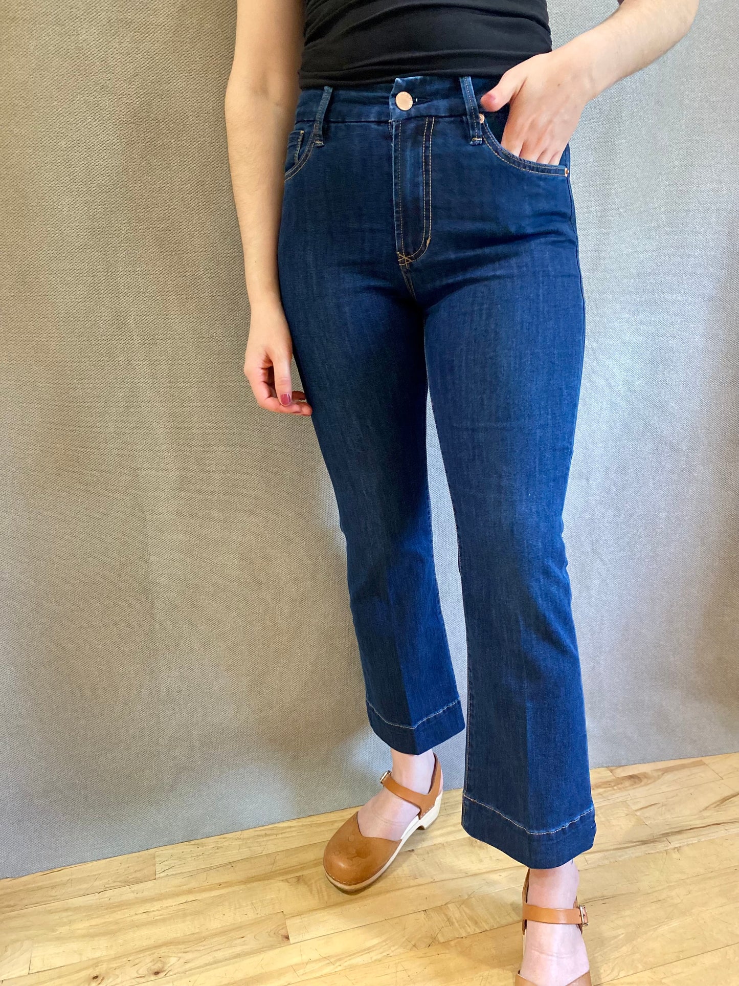 Jeanne High Rise Cropped Flare Jean in Star Demand