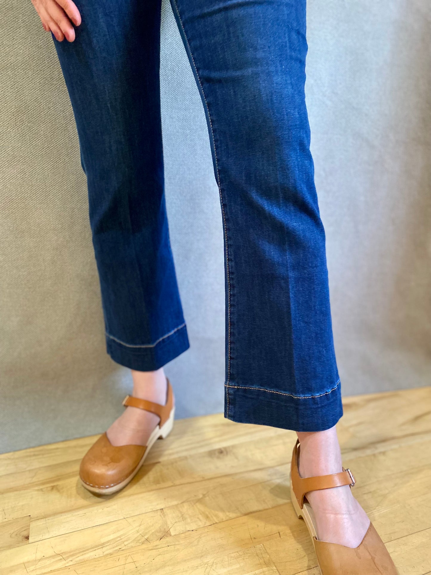 Jeanne High Rise Cropped Flare Jean in Star Demand