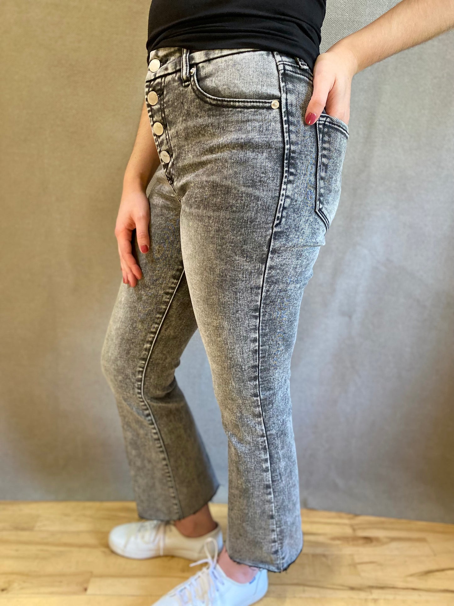 Jeanne High Rise Cropped Flare Jean in Shade