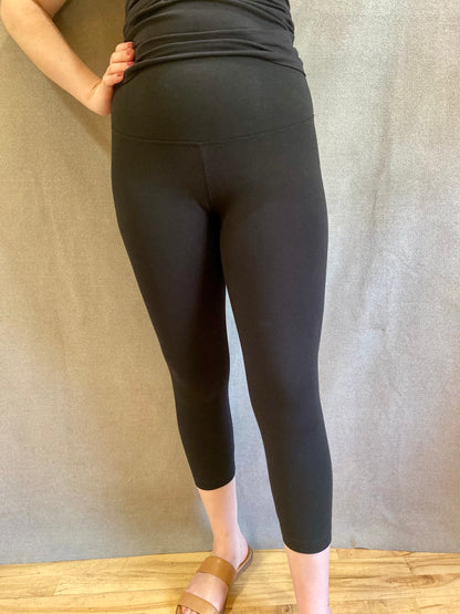 Lysse Cotton Capri Legging in Black