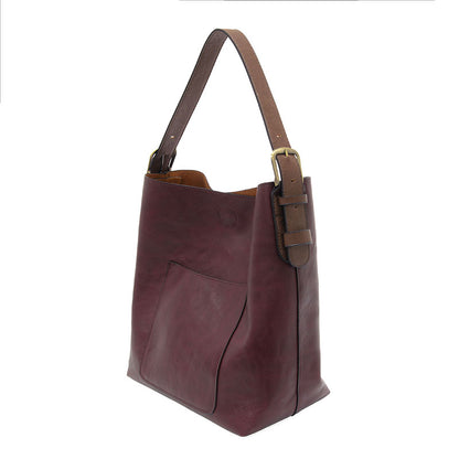 Hobo Handle Handbag in Blackberry