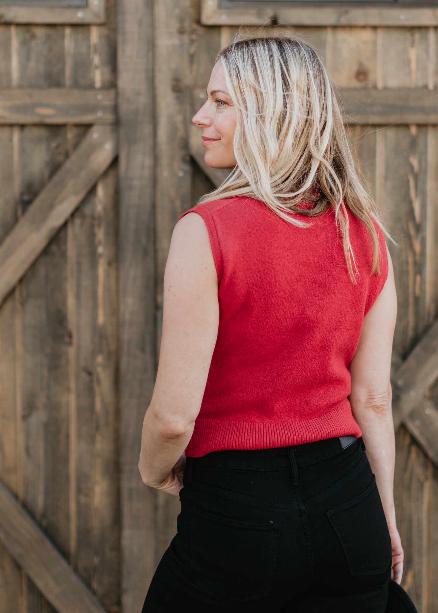 Ace Sweater Vest in Red | Kerisma