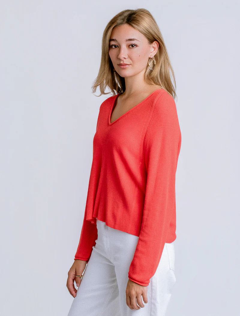 Misu V-Neck Sweater in Coral | Kerisma