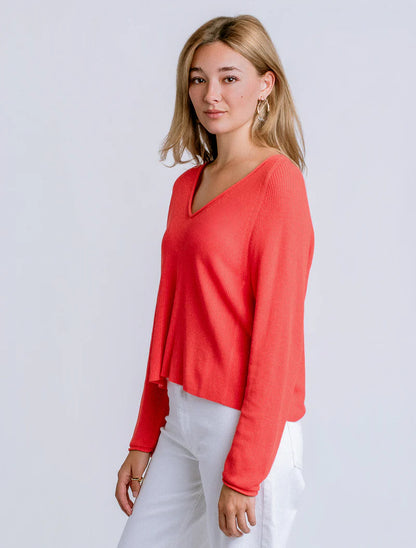 Misu V-Neck Sweater in Coral | Kerisma