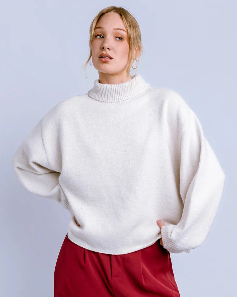 Echo Turtleneck in White Lotus | Kerisma