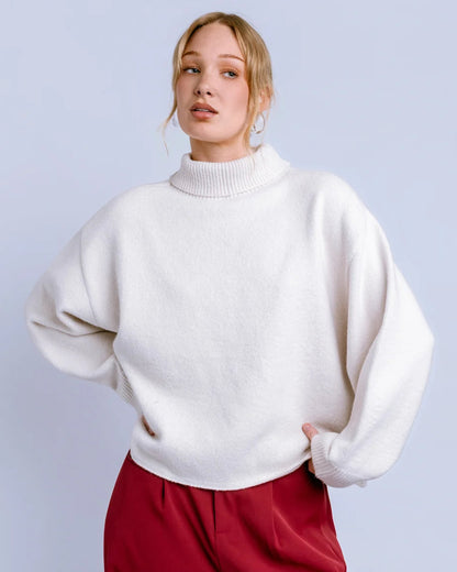 Echo Turtleneck in White Lotus | Kerisma