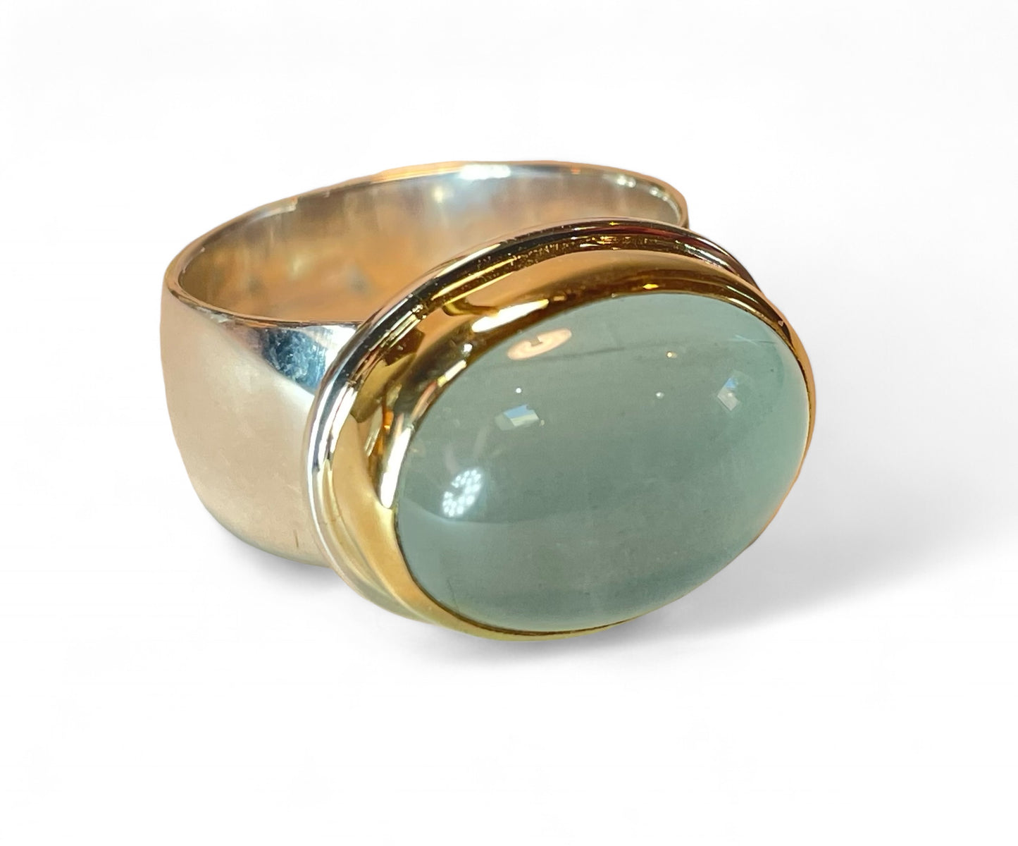 Oval Aquamarine Ring