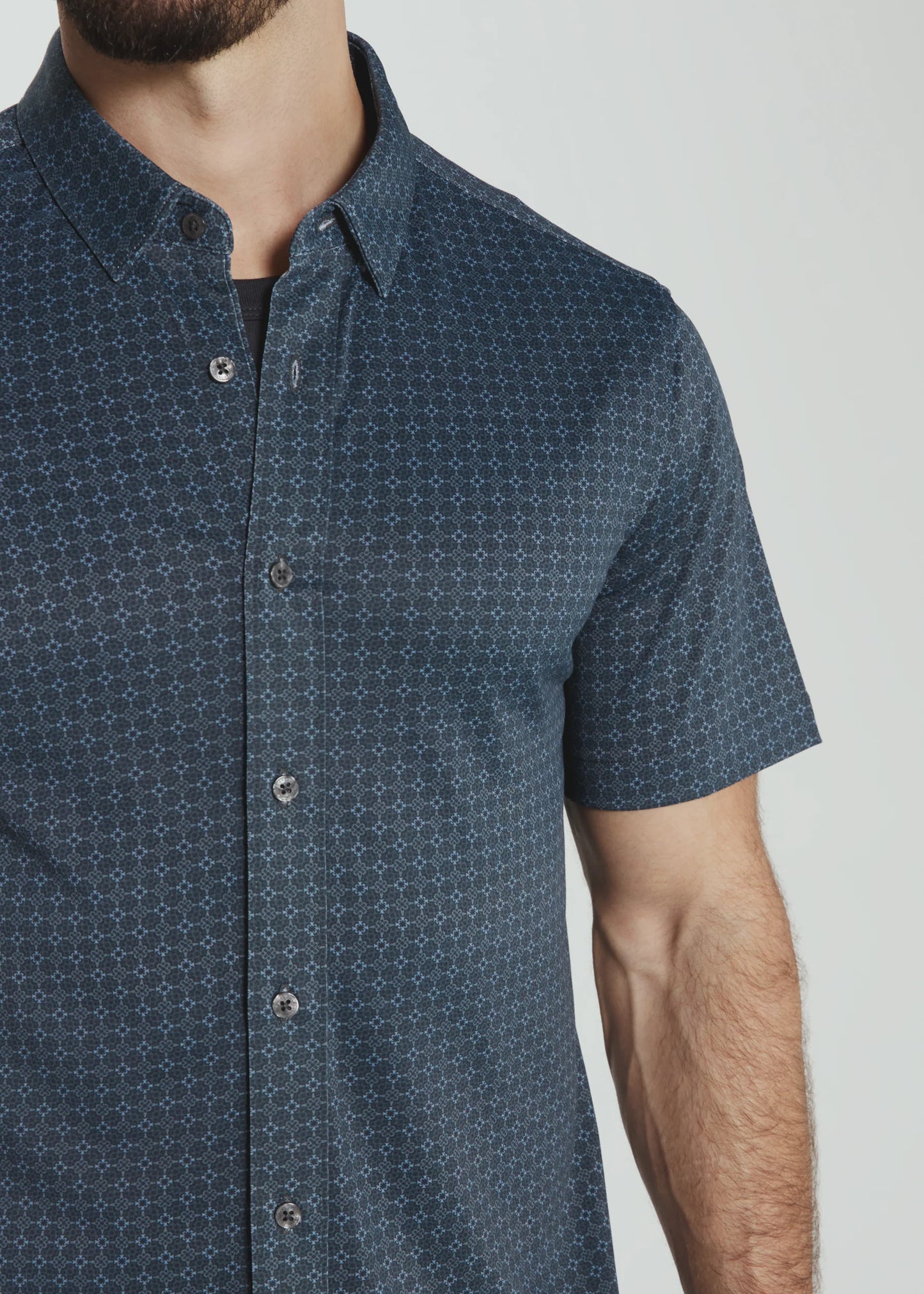 Landen Shirt in Graphite | 7Diamonds
