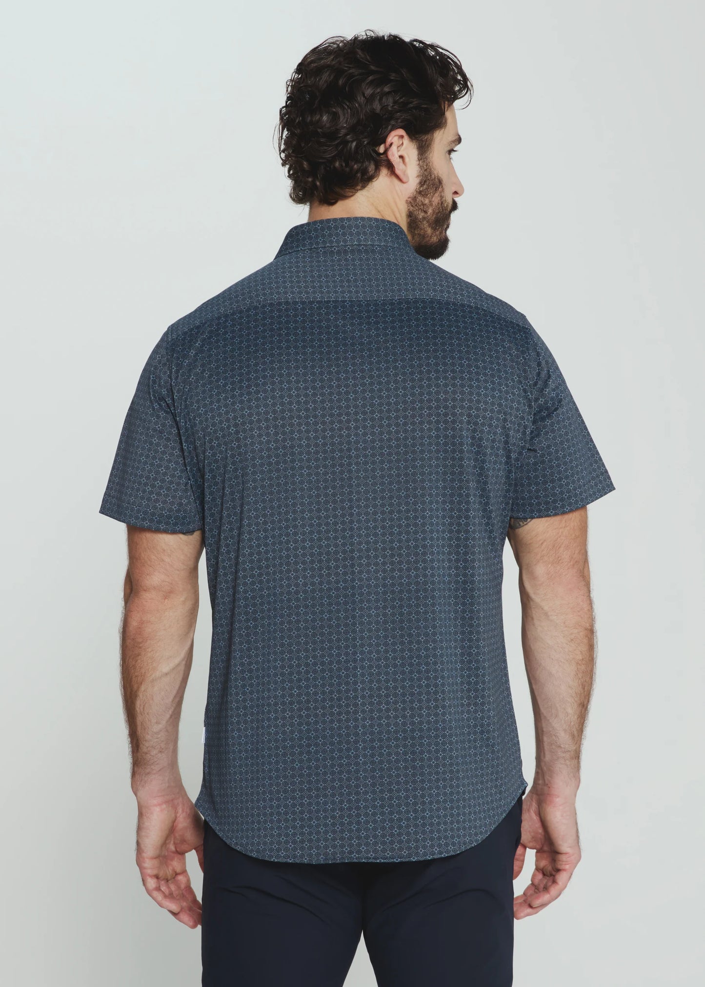 Landen Shirt in Graphite | 7Diamonds
