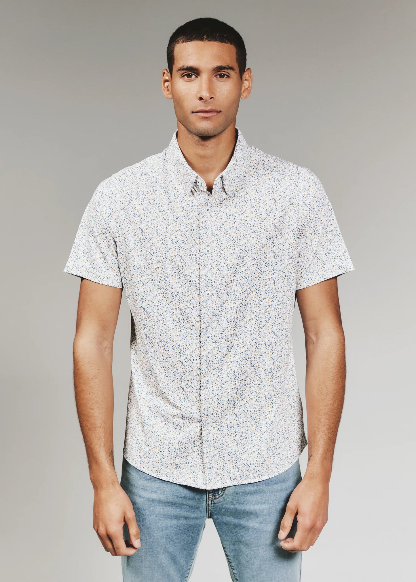 Mercer Shirt in Natural Floral Print | 7Diamonds