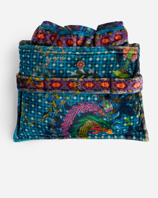 Travel Blanket in Olivia Night | Johnny Was