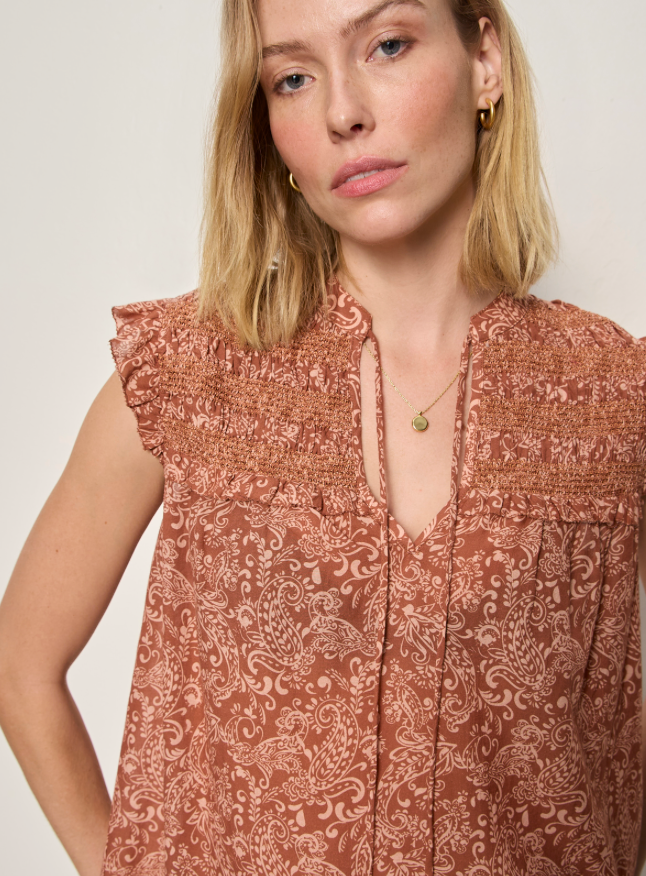 Sleeveless Smocked Blouse in Clay Mosaic | Sanctuary