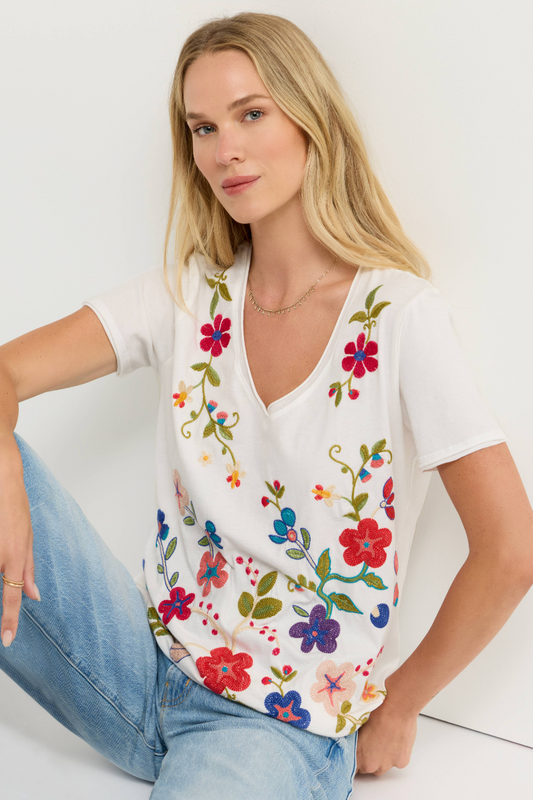 Estrella Everyday Tee in White | Johnny Was