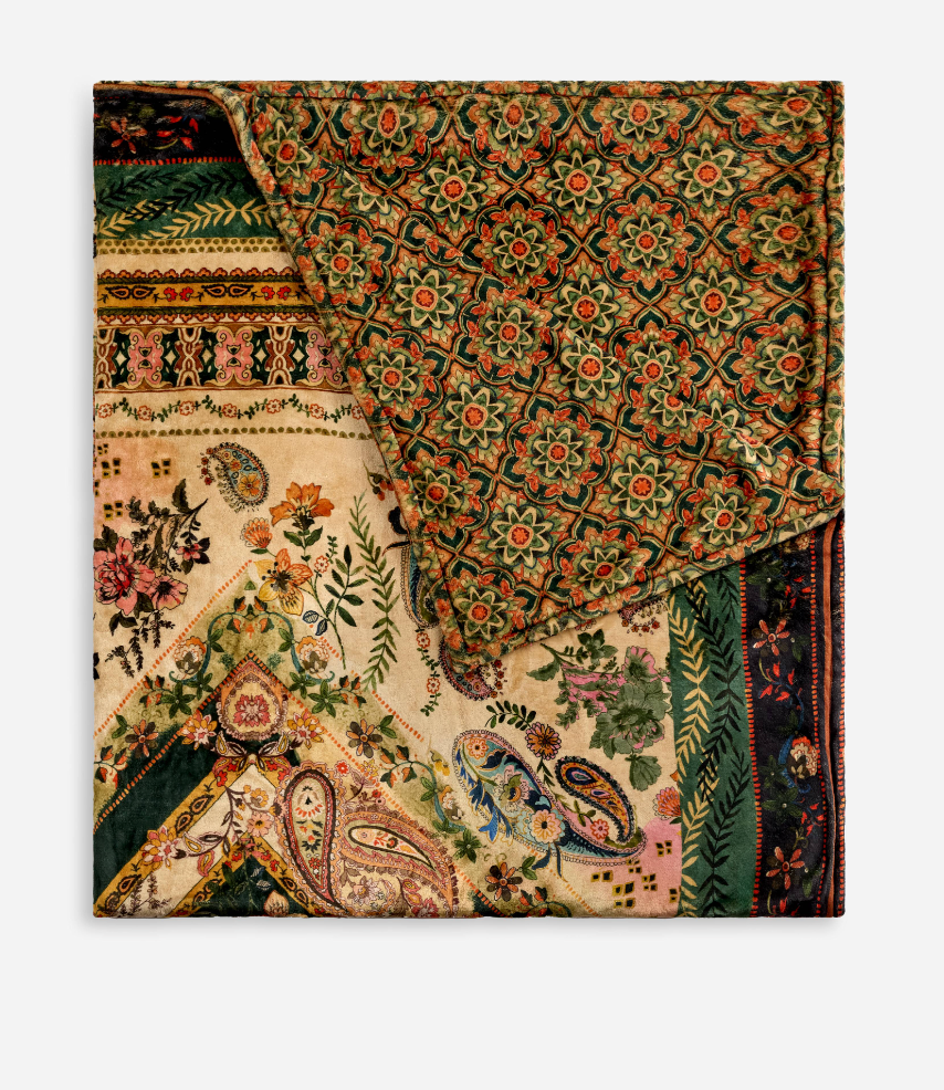 Cozy Blanket in Solana | Johnny Was