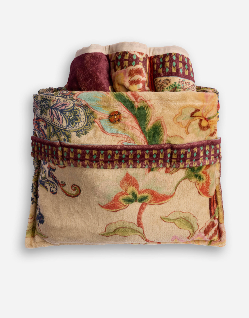 Travel Blanket in Cuyama Print | Johnny Was