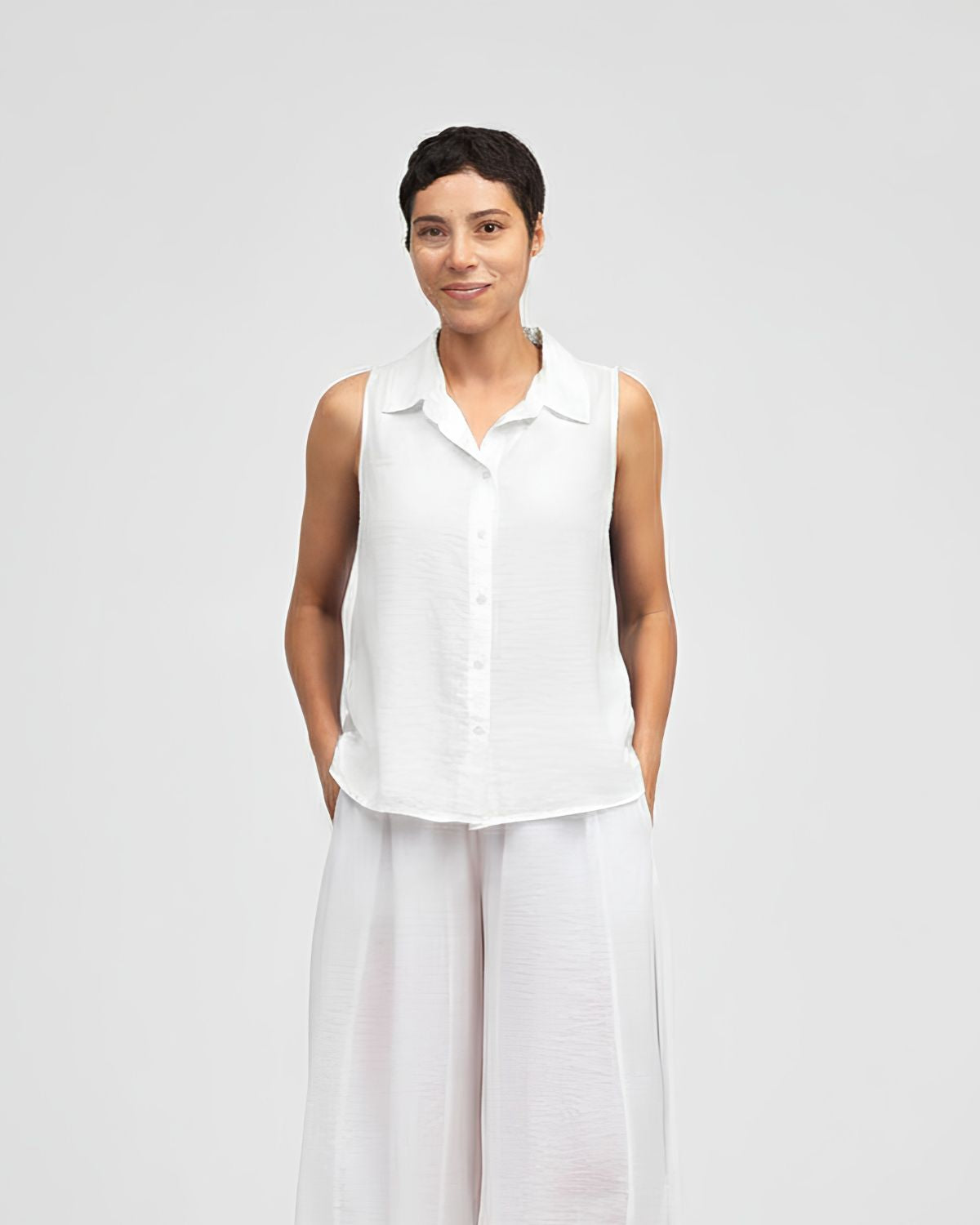 Parachute Sleeveless Shirt in White | Cut•Loose