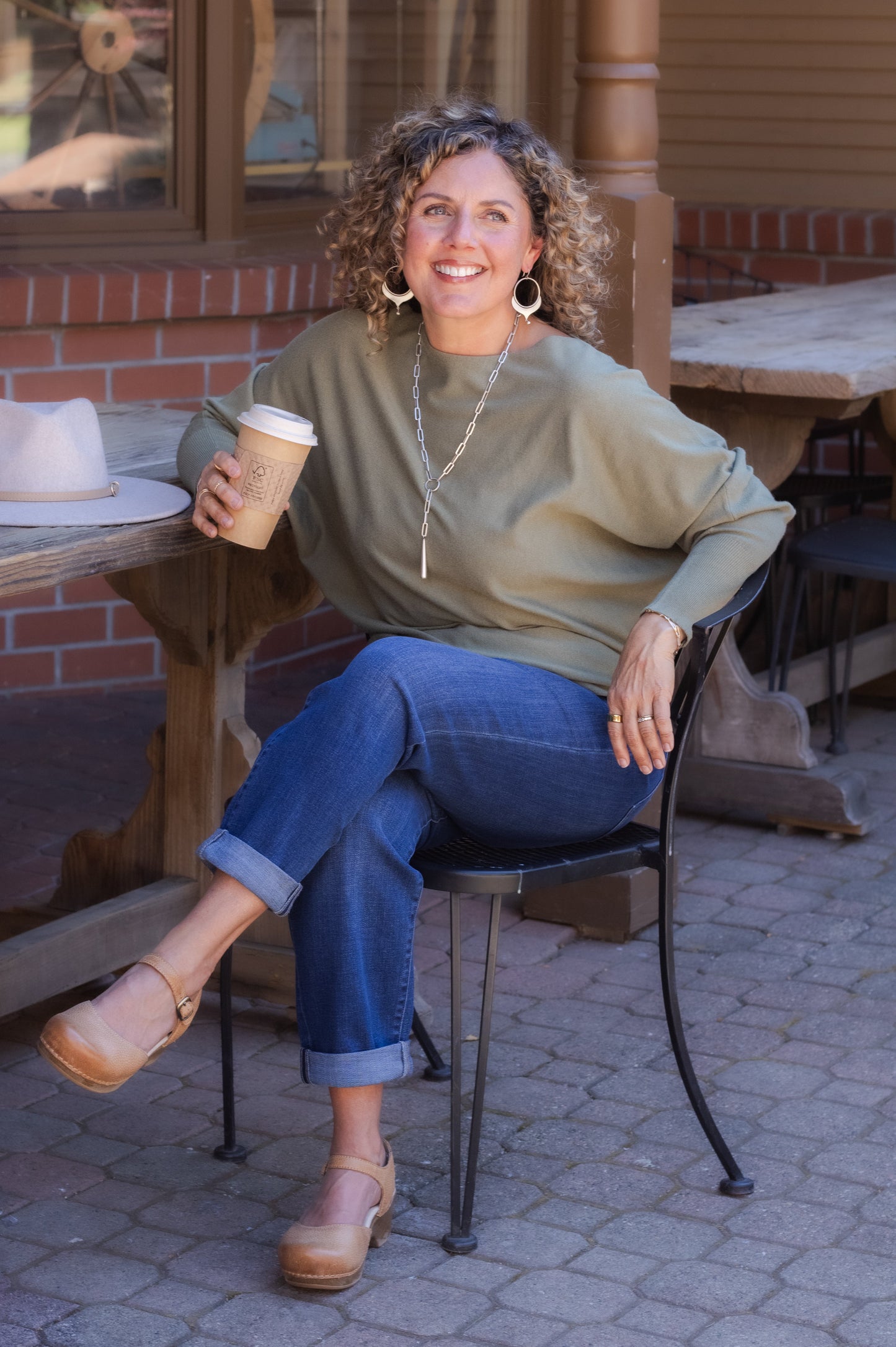 Ryu Thin Sweater in Olive | Kerisma