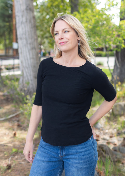 Elbow Tee in Black | Cut•Loose