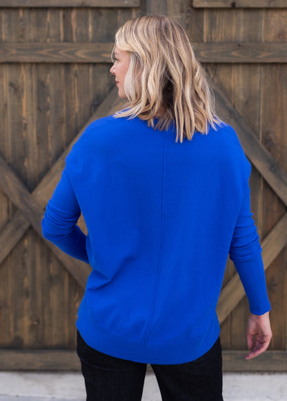 Wagner V-Neck Sweater in Sapphire | Kerisma