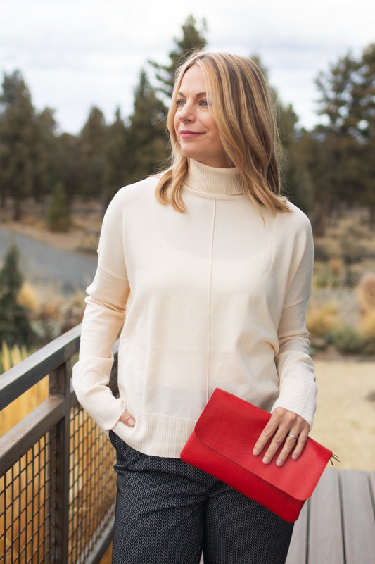 Wagner Turtleneck Sweater in Ecru | Kerisma