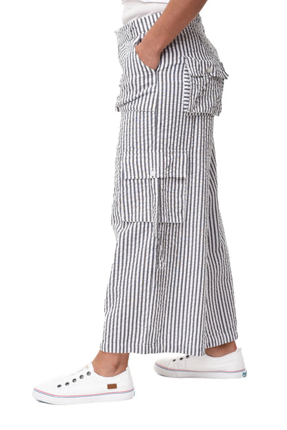 Calista Pant in Gray Seersucker Stripe | Tulip