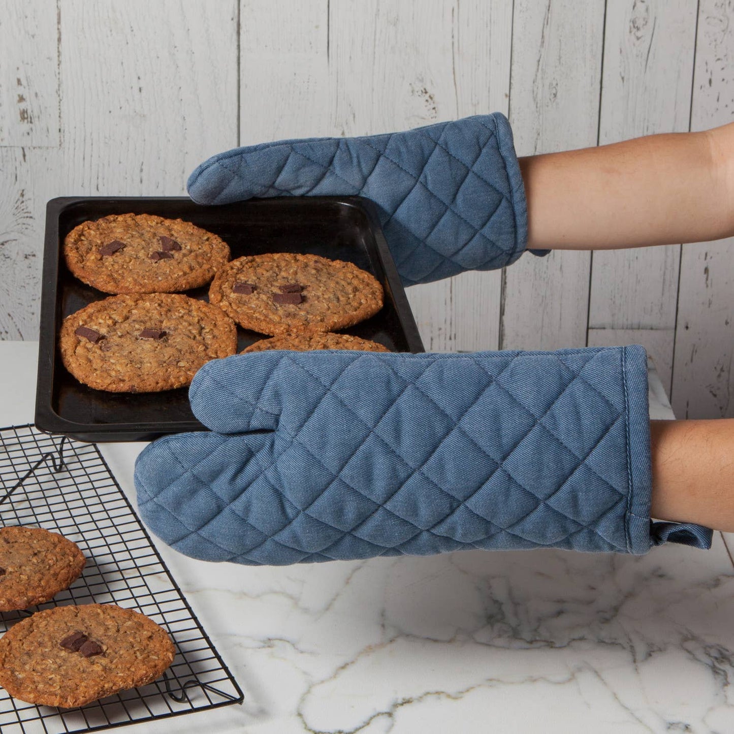 Midnight Stonewash Oven Mitt