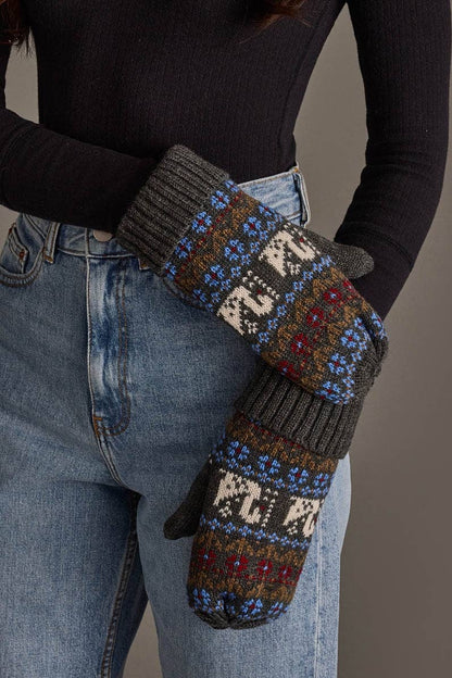 Gray Swan Pattern Mittens
