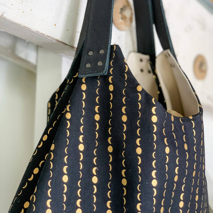 Convertible Tote in Dark Mooons