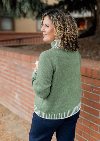 Piano Hem Sweater in Green