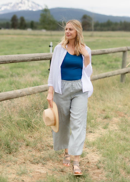 Hanky Linen Barrel Crop in Overcast | Cut•Loose