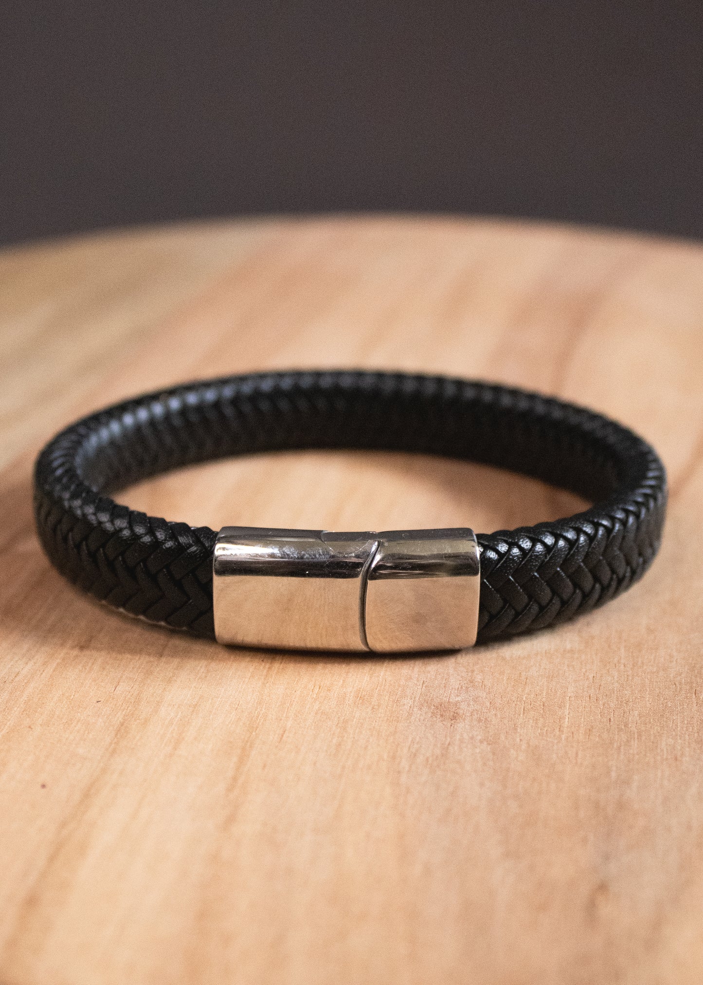 Braided Magnet Bracelet in Black