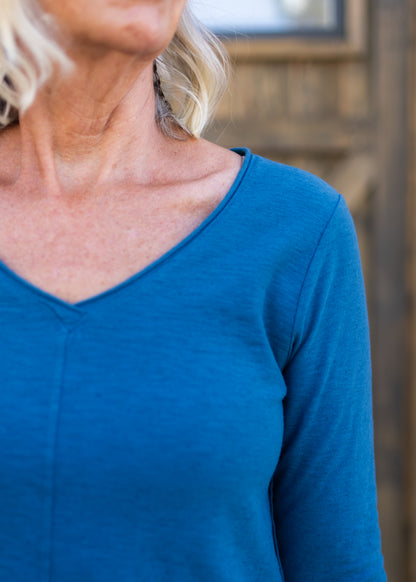 3/4 Sleeve V-Neck Top in Peacock | Cut•Loose