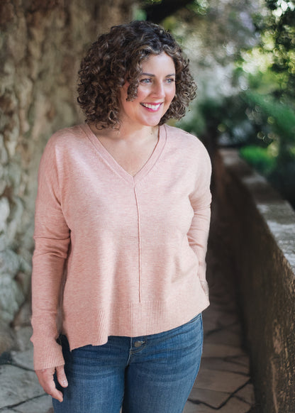 Wagner V-Neck Sweater in Pearl Pink