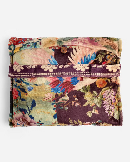 Travel Blanket in Fabiana | Johnny Was