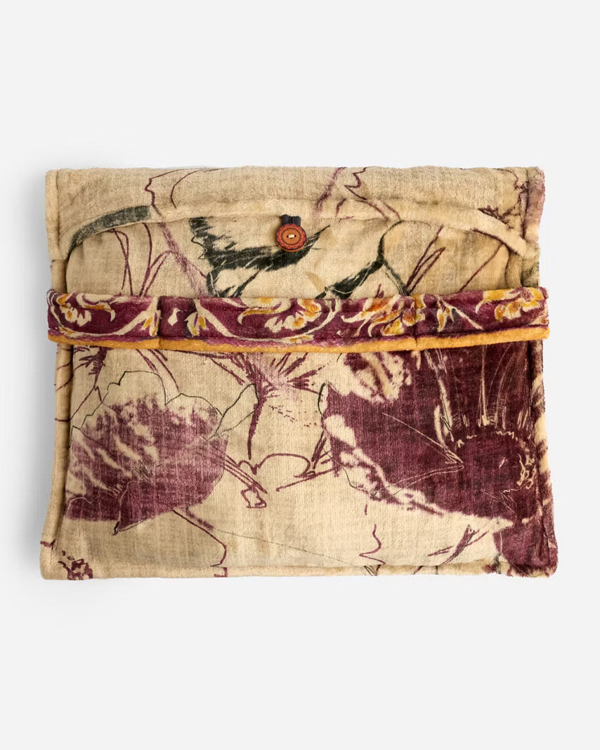 Travel Blanket in Laila | Johnny Was