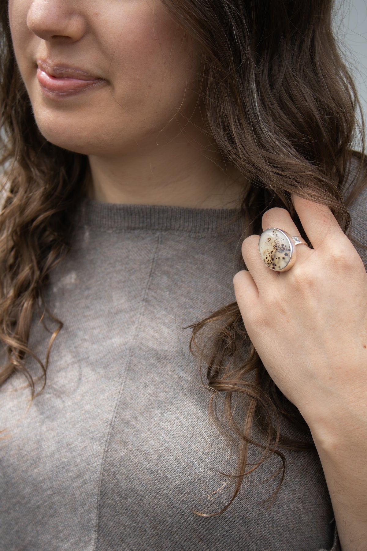 Oval Montana Agate Ring