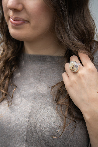 Oval Montana Agate Ring
