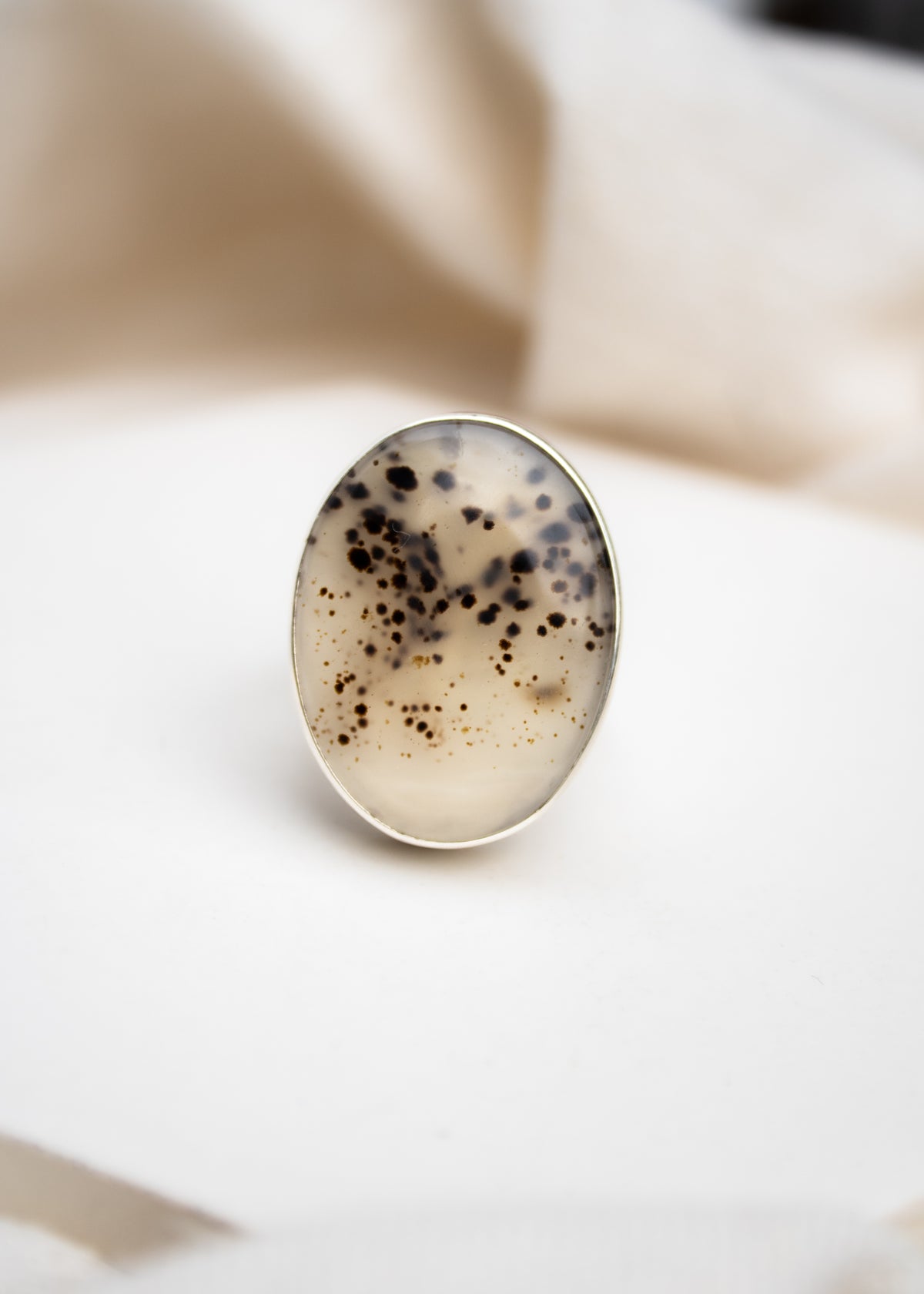 Oval Montana Agate Ring