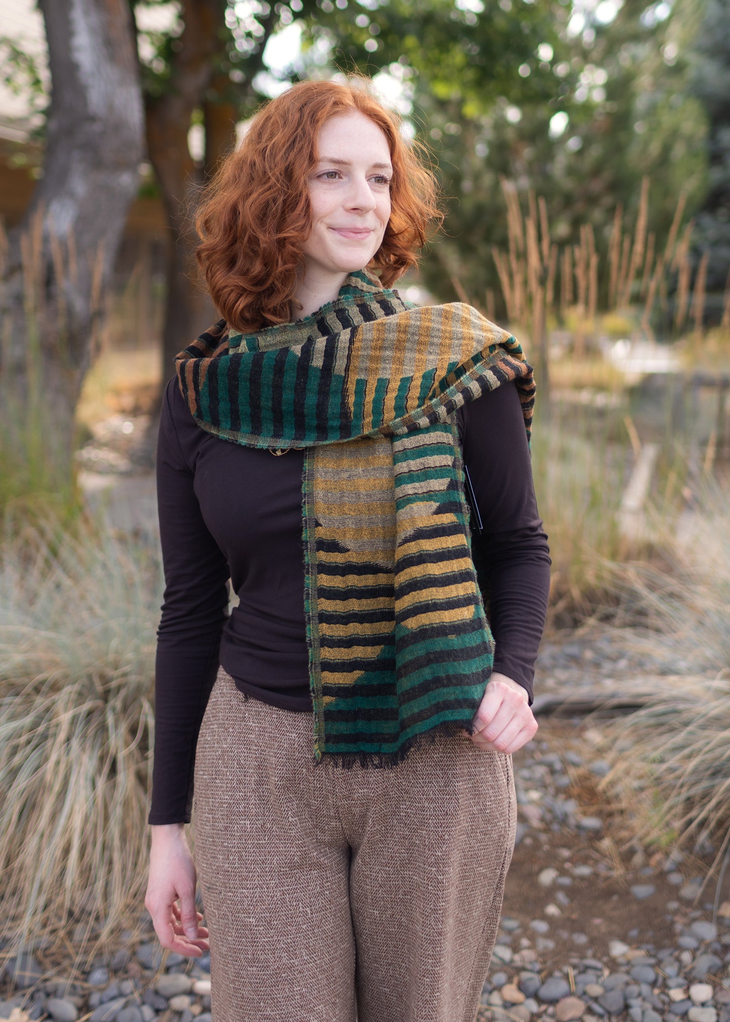 Enya Narrow Scarf in Olive