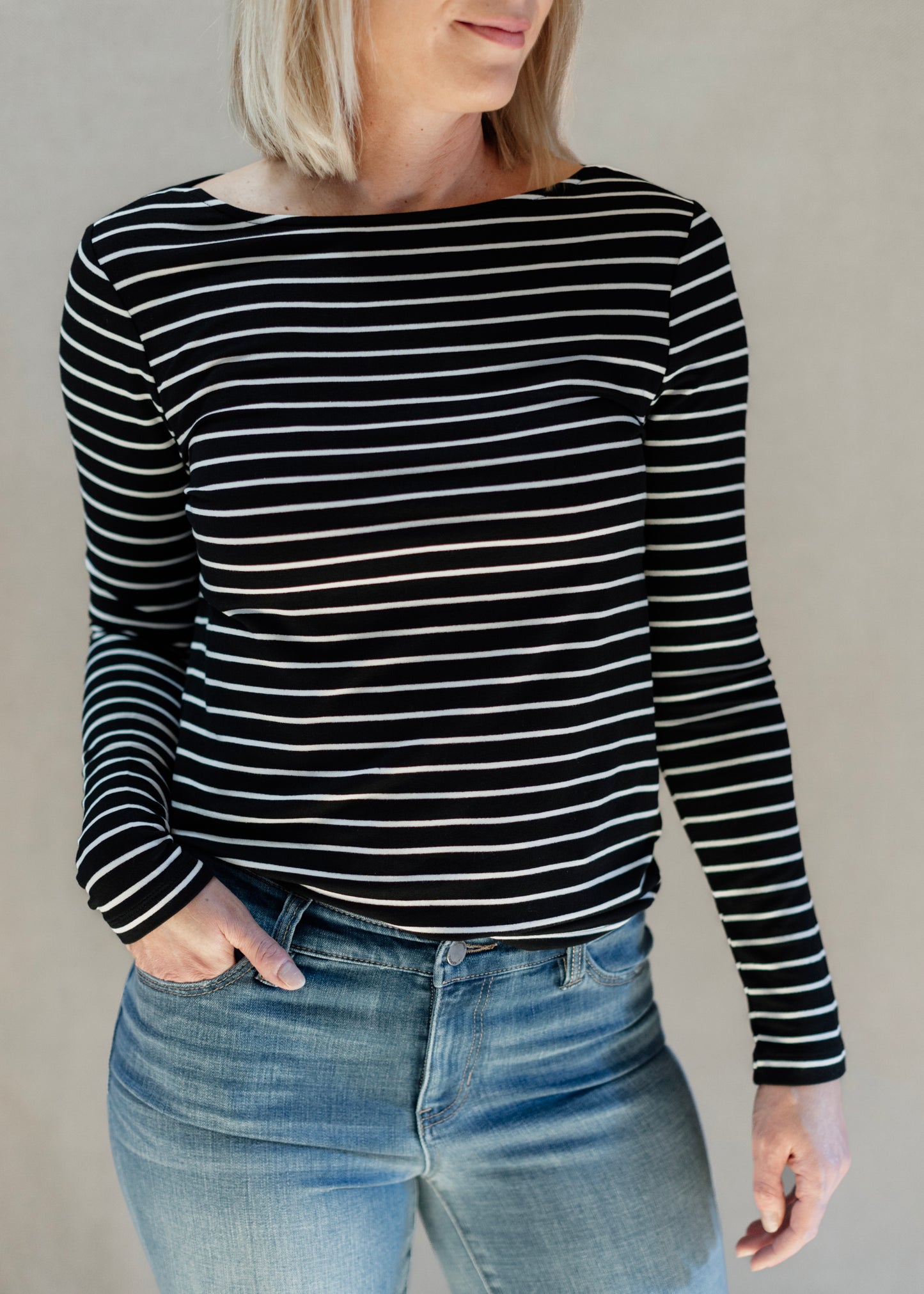 Long Sleeve Boat Neck Knit Top in B&W Stripe