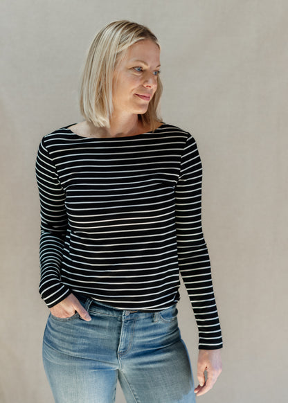 Long Sleeve Boat Neck Knit Top in B&W Stripe