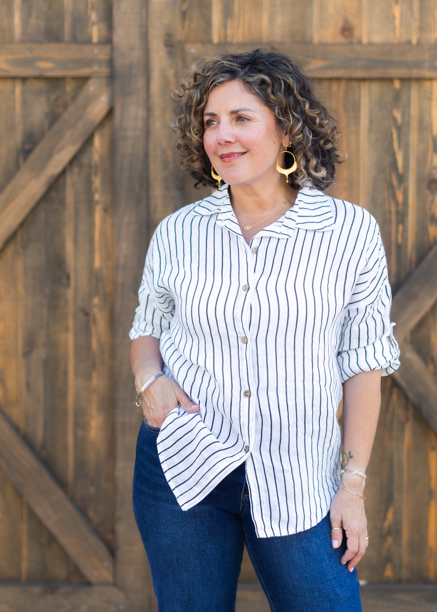 Linen Shirt in Black & White Stripe